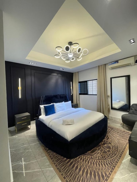 Sujimoto Residences Precious