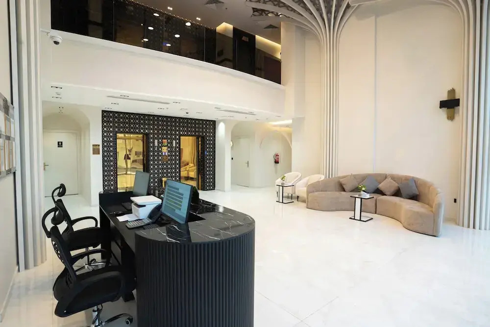 فندق كنان العزيزية Kinan Al Aziziyah Hotel