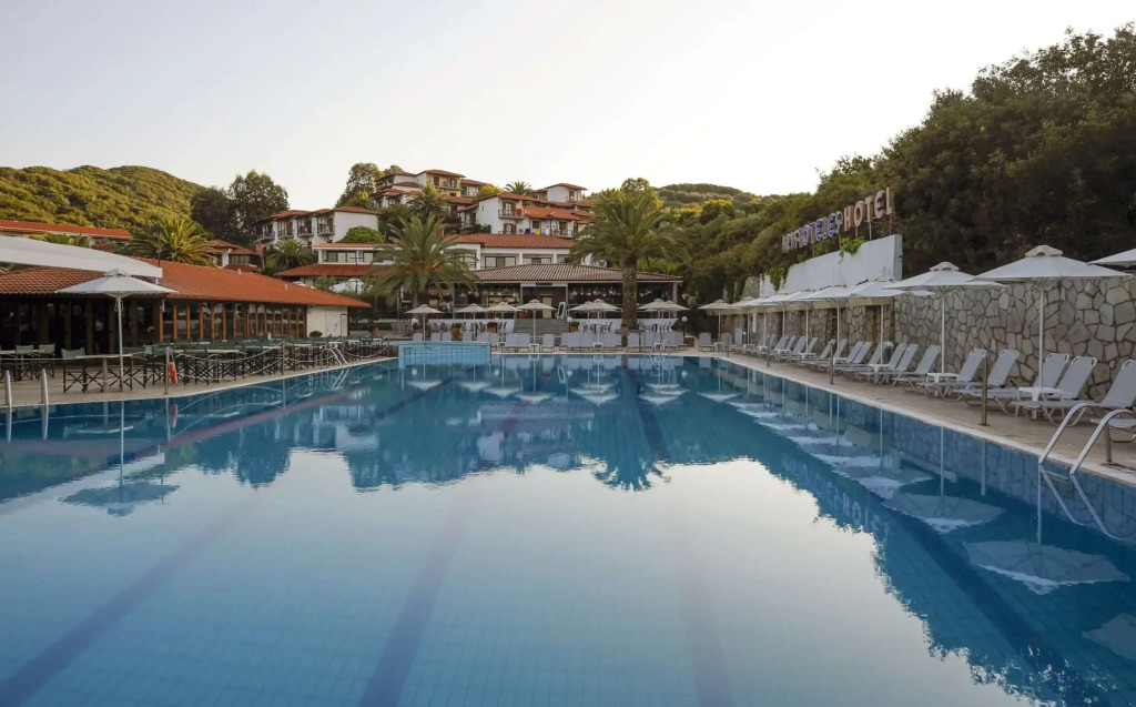 Aristoteles Holiday Hotel And Spa