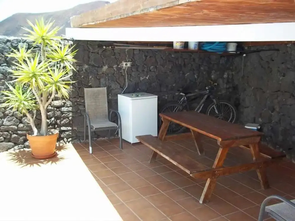House With 2 Bedrooms in Tahiche, With Wonderful Mountain View, Privat