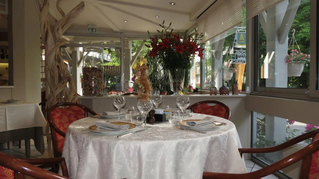 Hôtel Restaurant Chez Nous