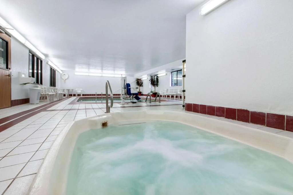 Econo Lodge Oacoma - Chamberlain West