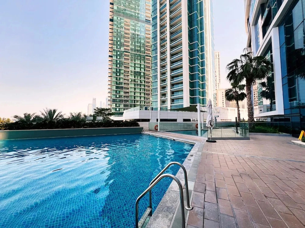 Live the Vibe Upgraded 2BR JBR Coastal Living