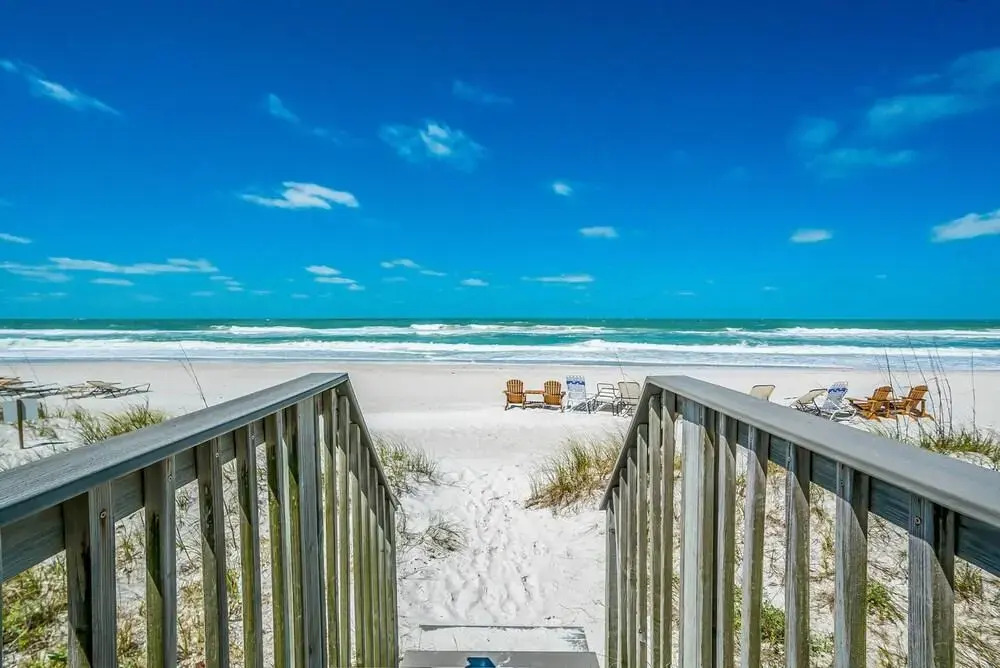 Bradenton Beach Club by RVA