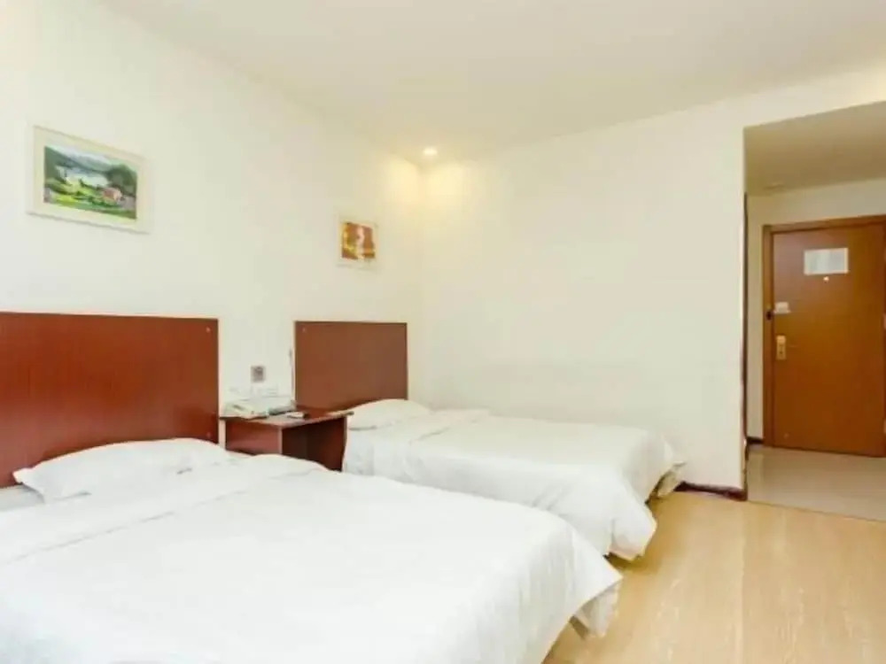 GreenTree Alliance Jinan Licheng Town Yaohua Road Yaoqiang Airport Hotel