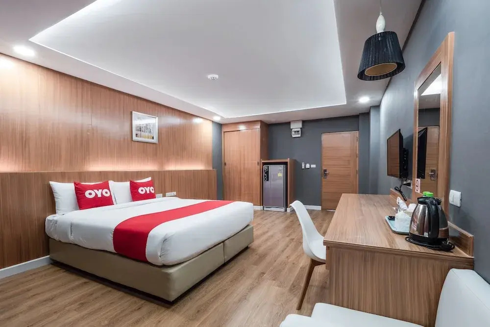 Curve Boutique Hotel