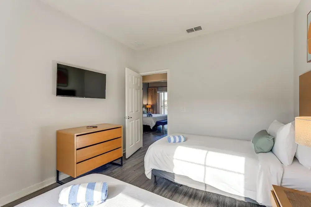 3 Mi to Disney: Retreat w/ Hot Tub & Resort Perks!
