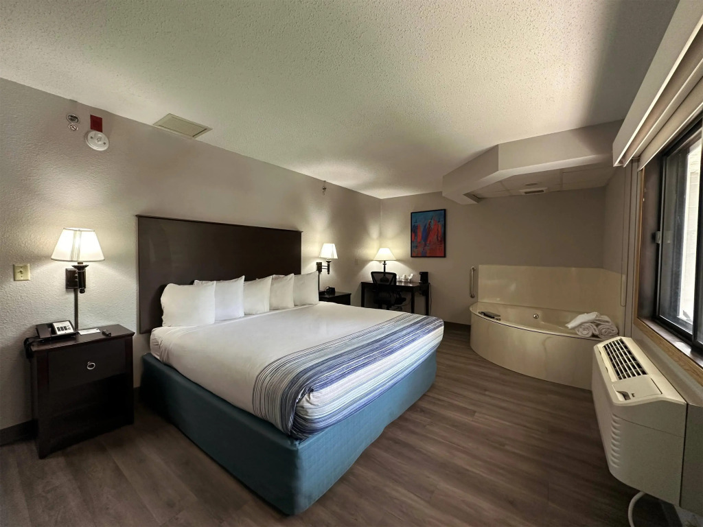 AmericInn by Wyndham Menominee