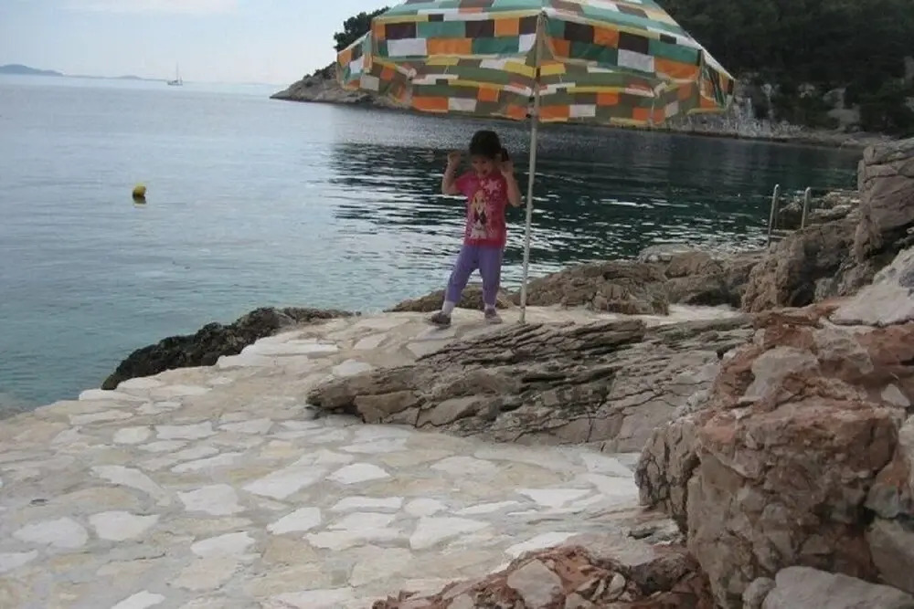 Deni - 70m From Beach - A1