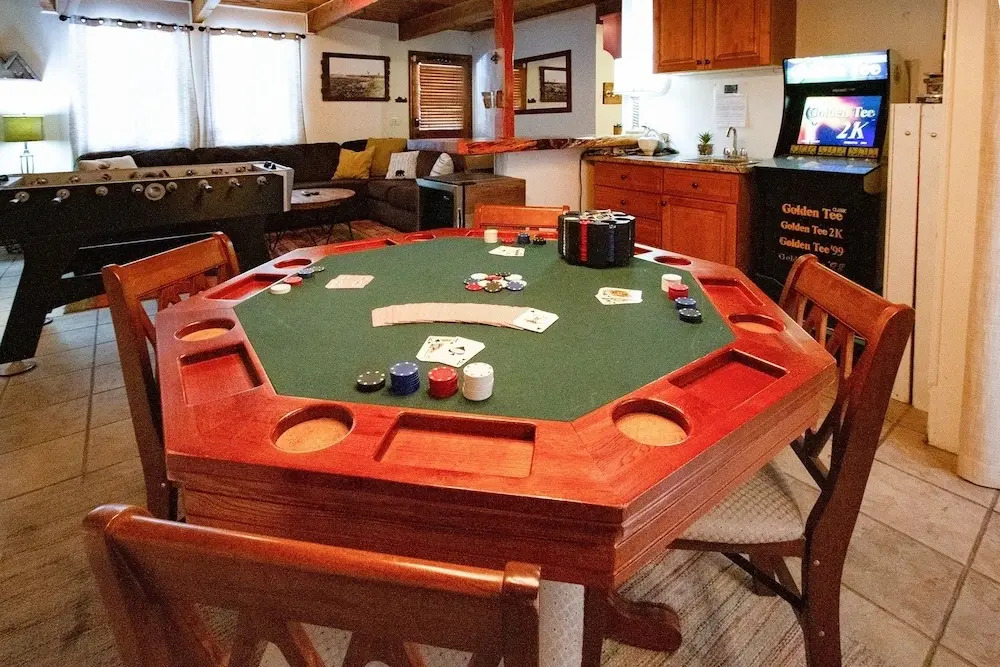 40289 Lakeview Home 4 Bedrooms 2 Bathrooms Home