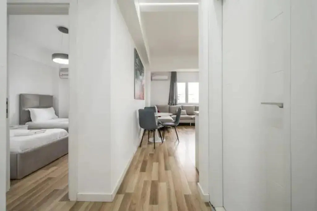 Miku Apartment-Incredible City View 2Bd Apartment at Myslym Shyri