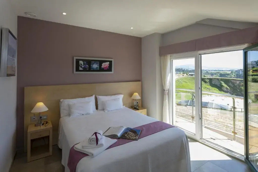 Apartamentos Turísticos Playa de Tapia