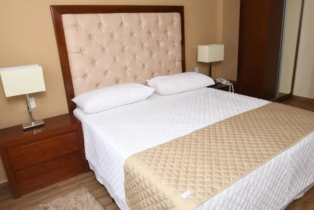Taos Apart Hotel