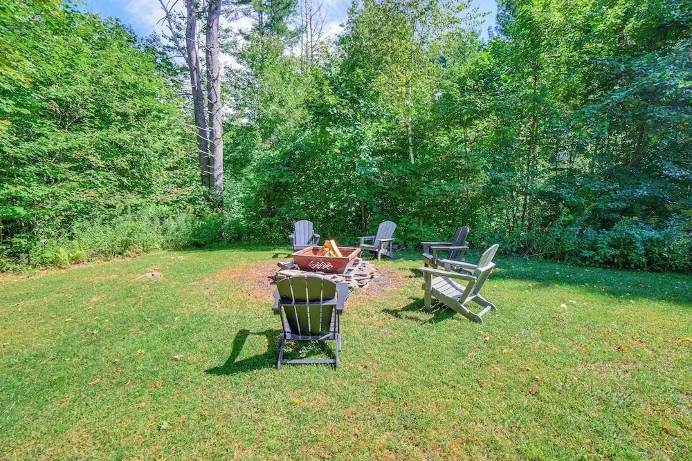 Inviting Vermont Home On Mount Ascutney