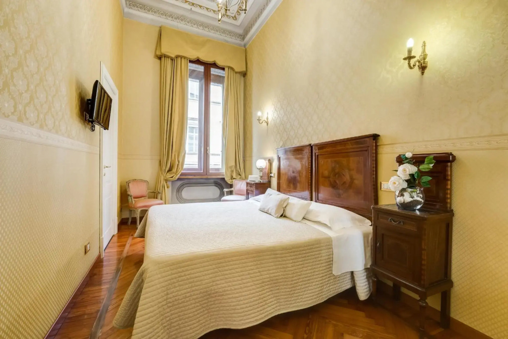 Affreschi Su Roma Luxury B&B