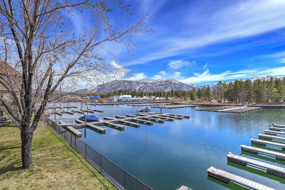 Tahoe Keys Marina View: 3 Bdr, Desirable Community
