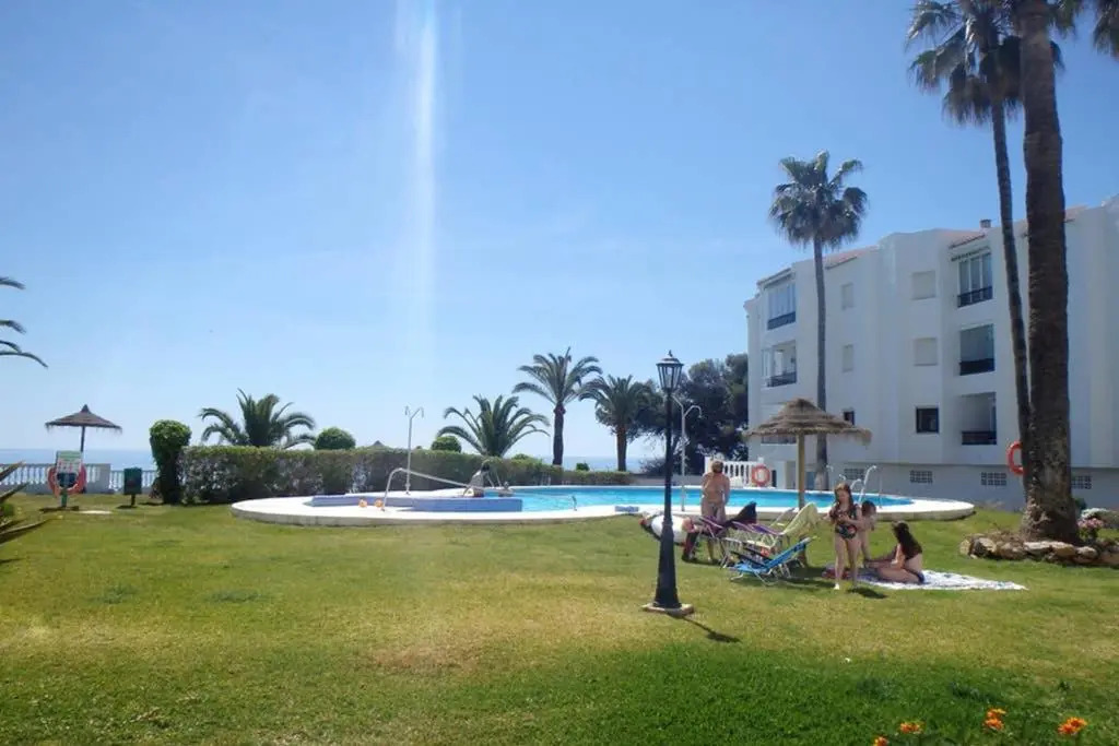 APARTAMENTO PALMERAS nsf25 studio, TORRECILLA, NERJA