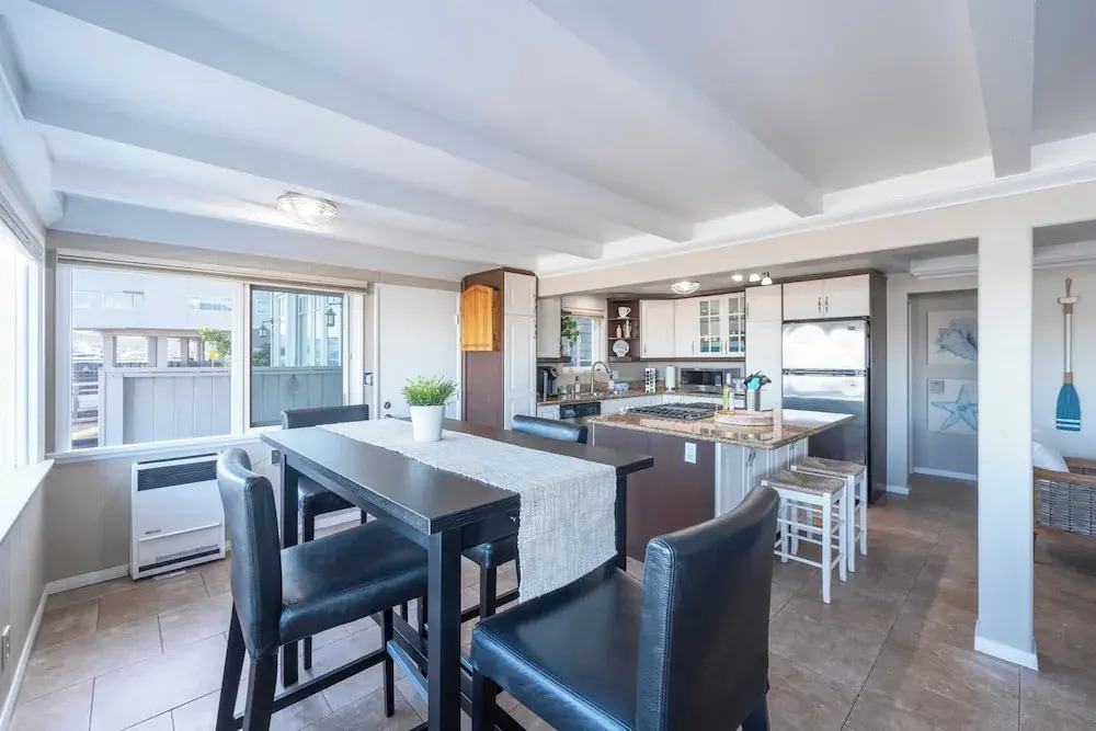 Coastal Bayside Condo Walkable to Sand & Surf