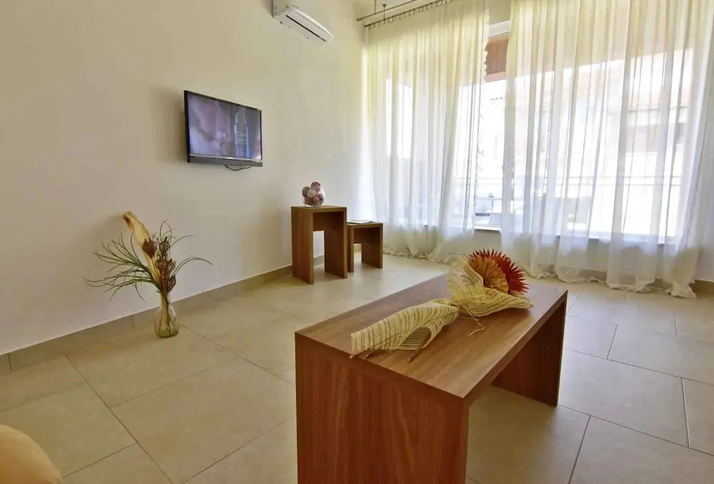 Perfect Holiday Apartment With Pool
