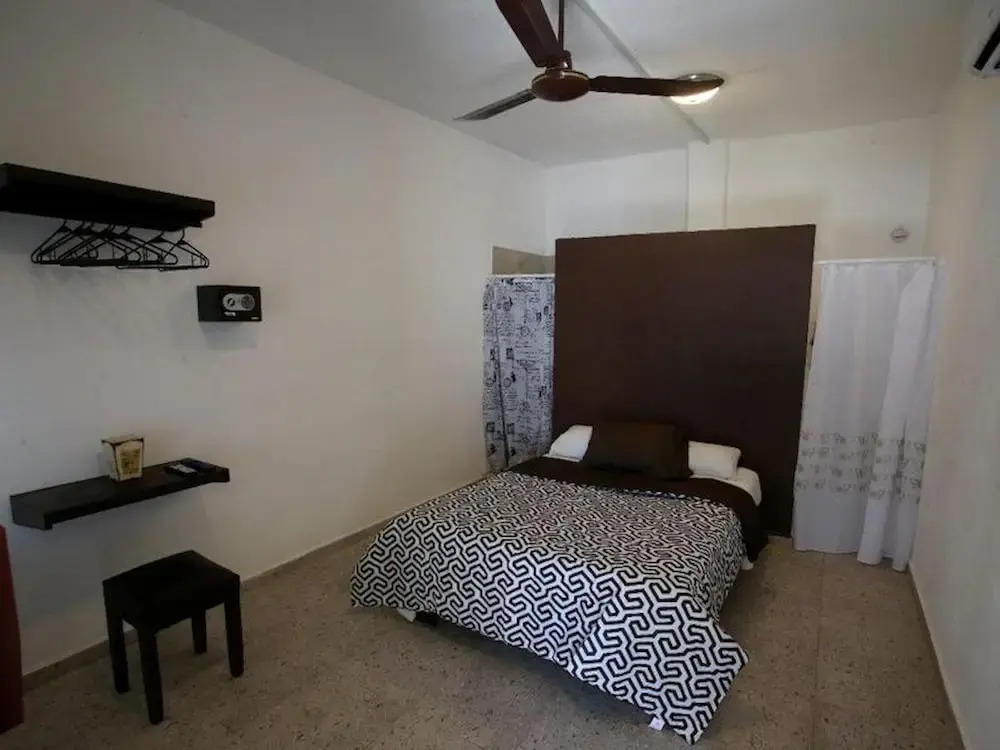 Rooms el Batey - Downtown Cancun 4