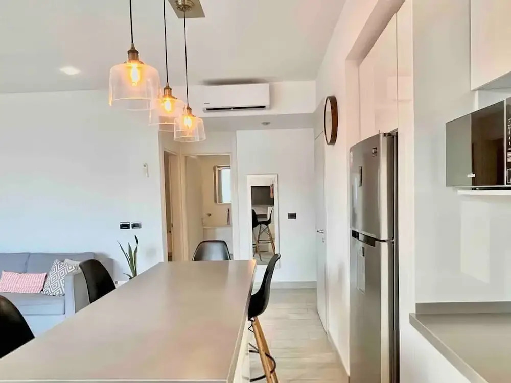 Amazing Cozy Vintage Apartment on 28 St and 5th Av