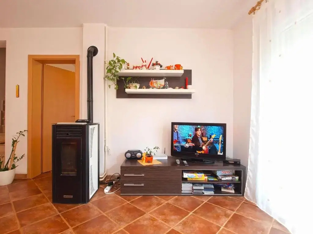 Apartment with 4 Bedrooms 446