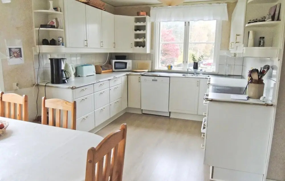 Nice Home In Urshult With Wifi