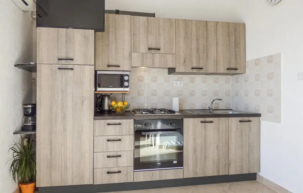 Awesome Home in Mimice With Wifi and 2 Bedrooms