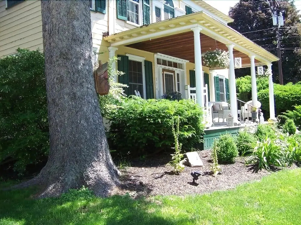 VanWinkle Inn