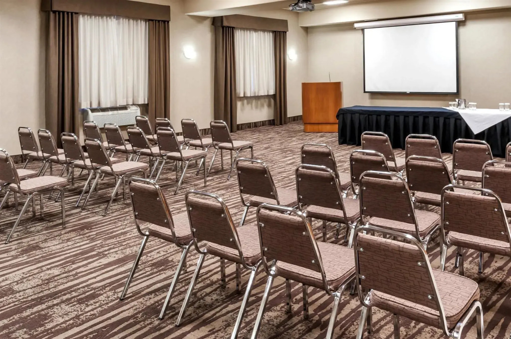 Canalta Hotel Airdrie