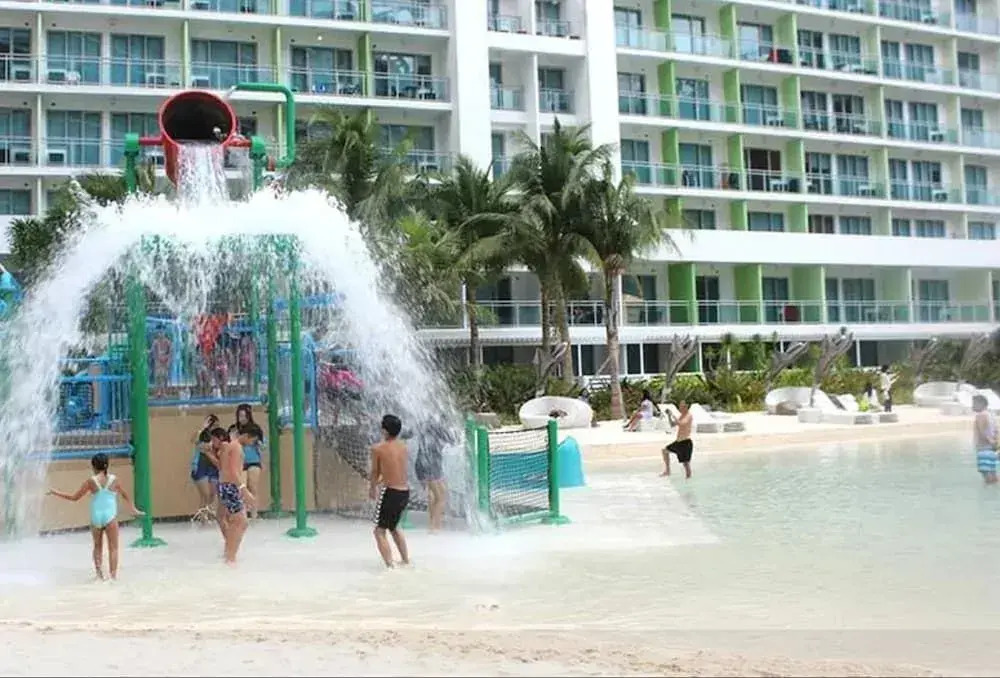Azure Rio West Wavepool 1BR Near Airport