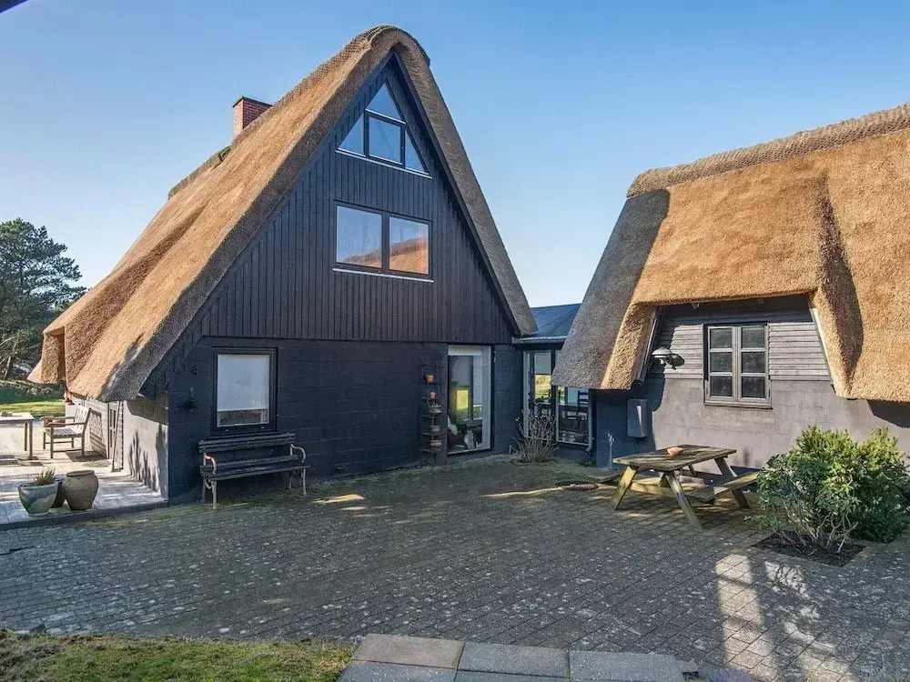 Premium Holiday Home in FanÃ¸ near Sea