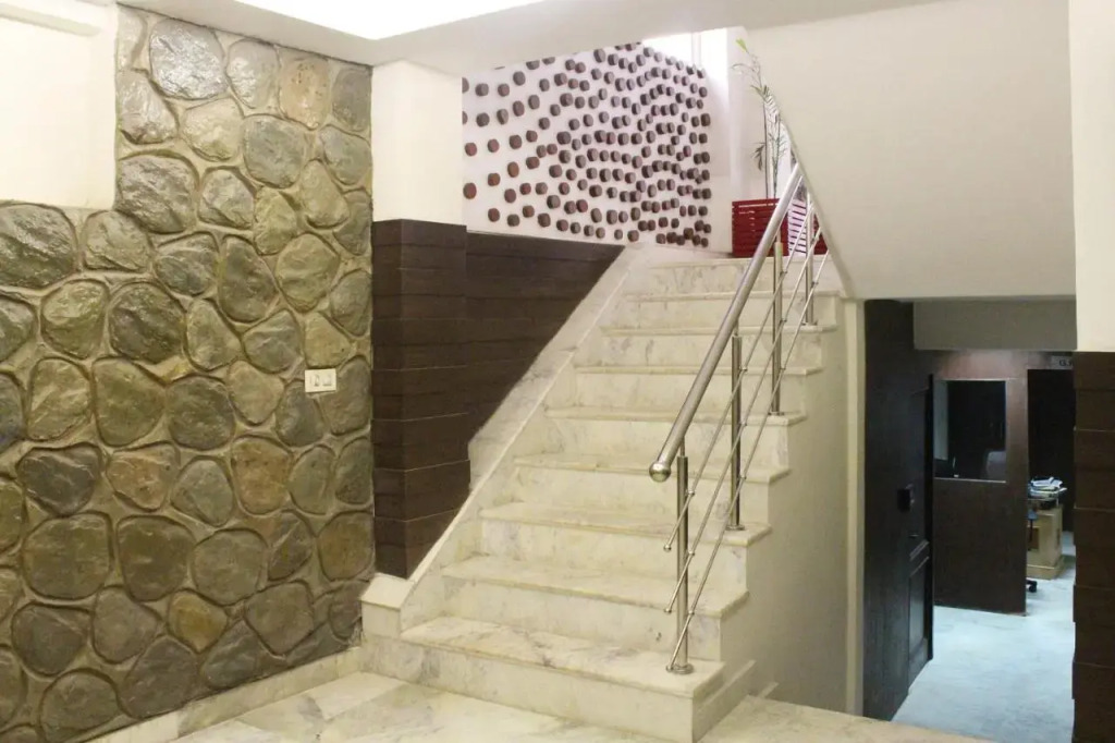 Capital O 2457 Hotel Green Lotus