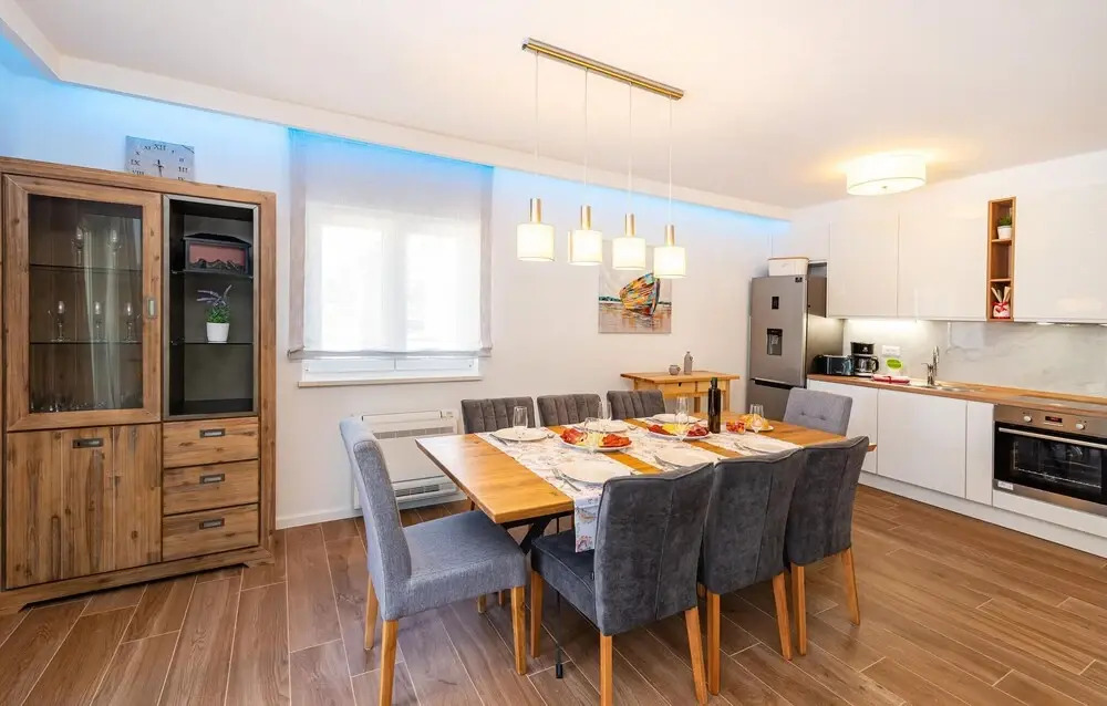 Stunning Home In Privlaka