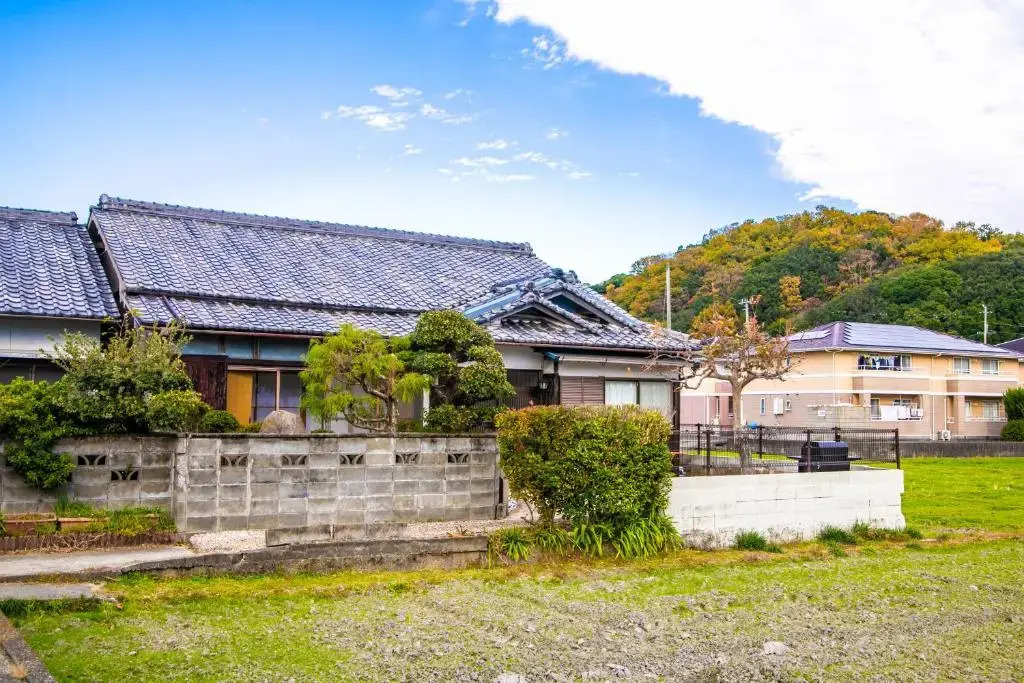 Awaji egaosakuie in Sumoto