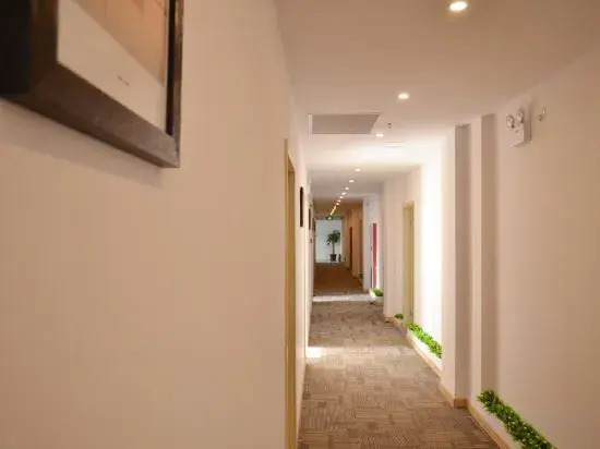 Shanghai Shuyi Holiday Inn
