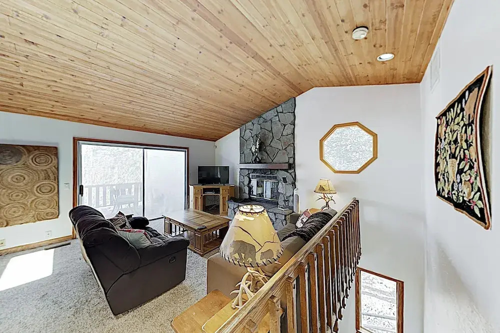 New Listing! Alpine W/ Private Hot Tub 3 Bedroom Home