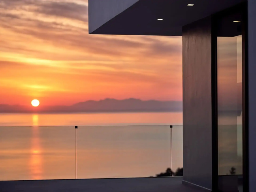 The Sall Villa - Private pool and Breathtaking Views, by ZanteWize