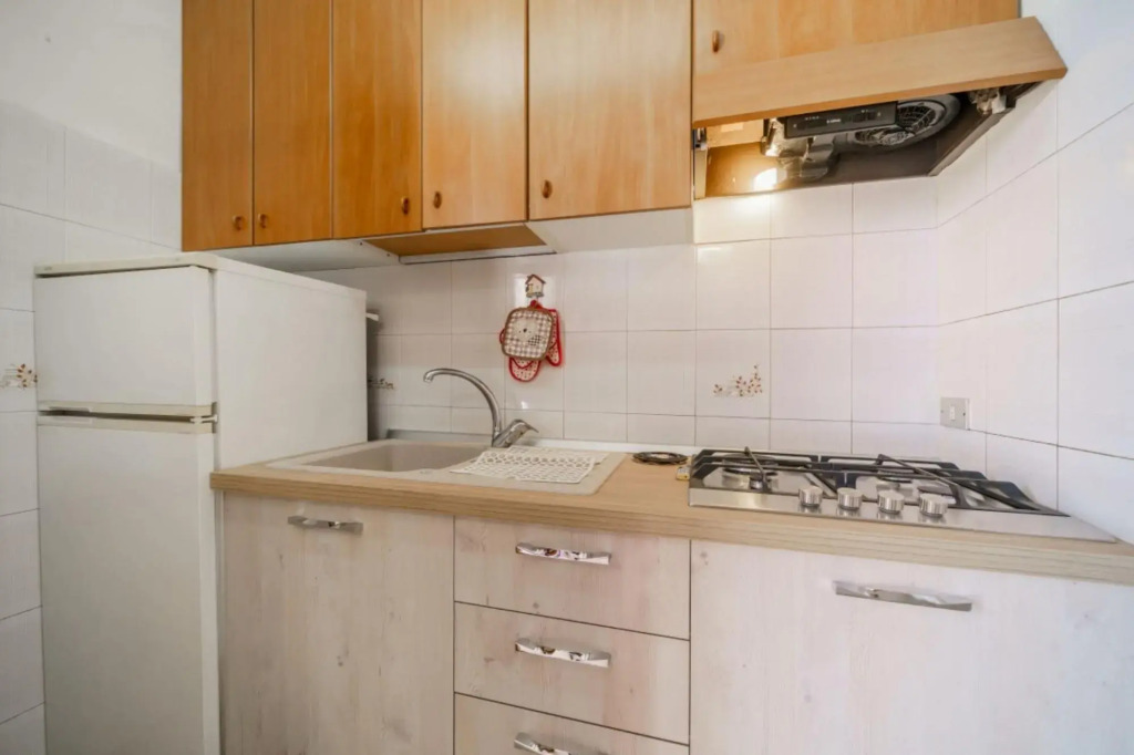 Apartment Sara in a residential hamlet convenient for getting around all sides of the island-TRILOCALE SARA
