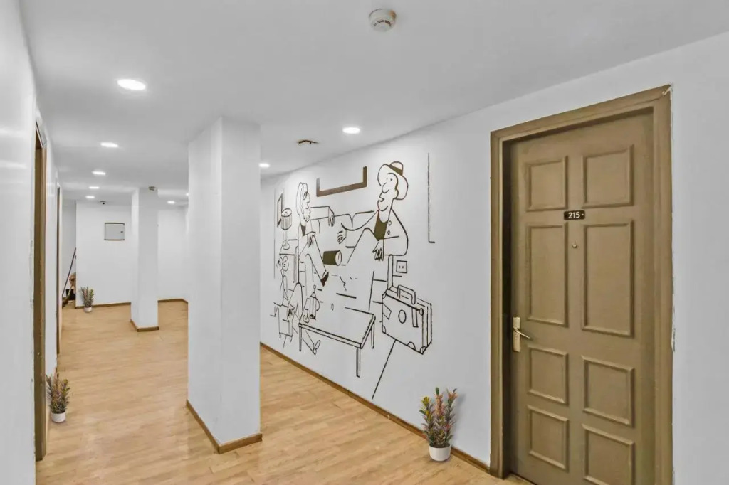 OYO Flagship 70269 Hotel Rudra Grand