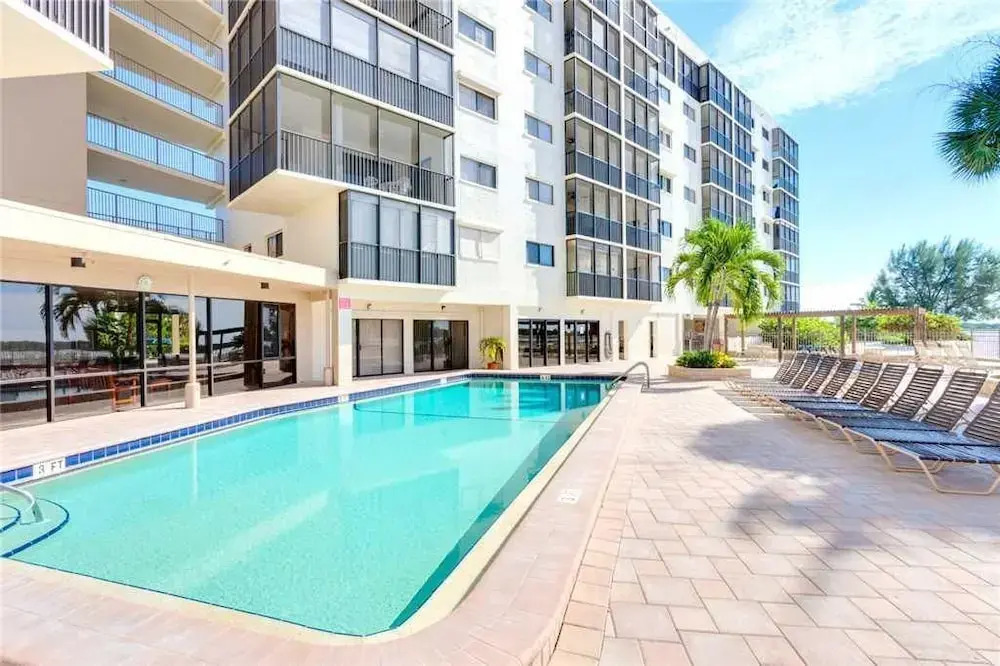 Carlos Pointe 333 - Two Bedroom Condo