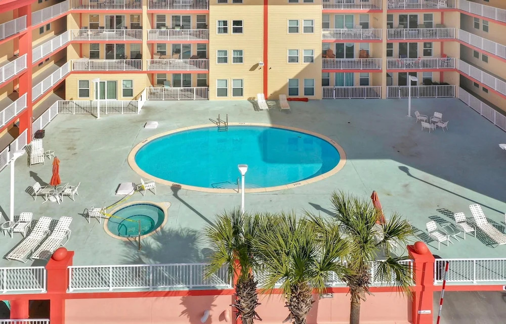 Paradise Shores 310