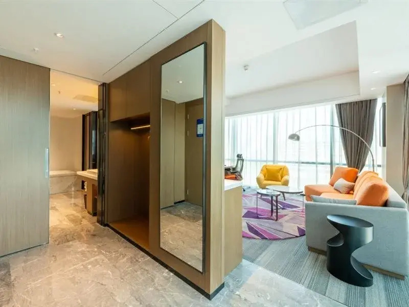 Отель Dongying Plaza Le Peng