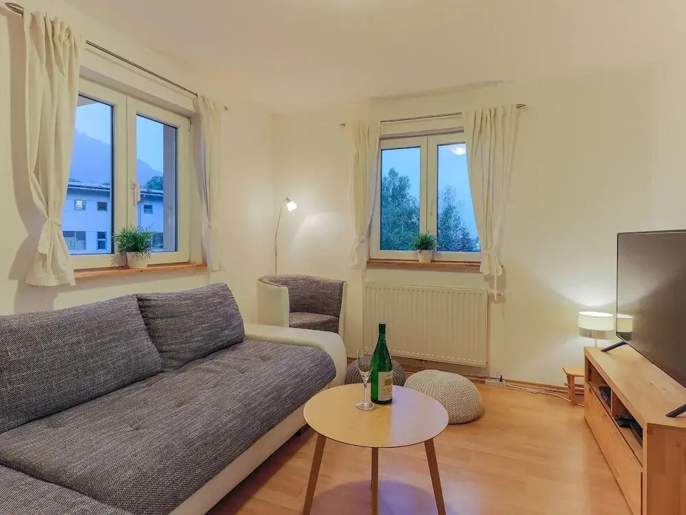 Central Apartment With Balcony, Terrace, Garden, Deckchairs