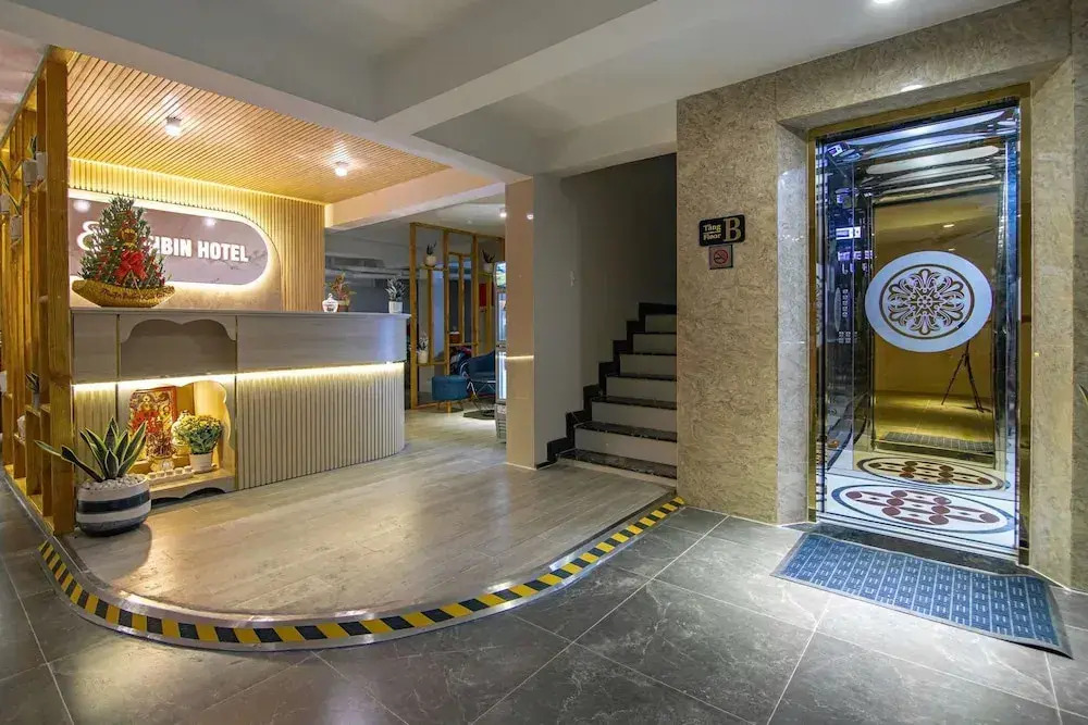 Bin Bin Hotel 14 Near Vstar School D7