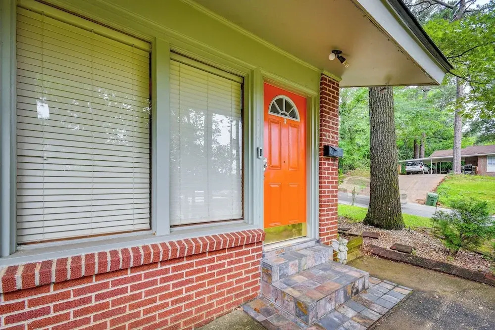 3 Mi to Dtwn Montgomery: Quiet Family Getaway!