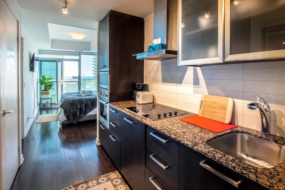 MiCasa Suites - Modern Executive Condo