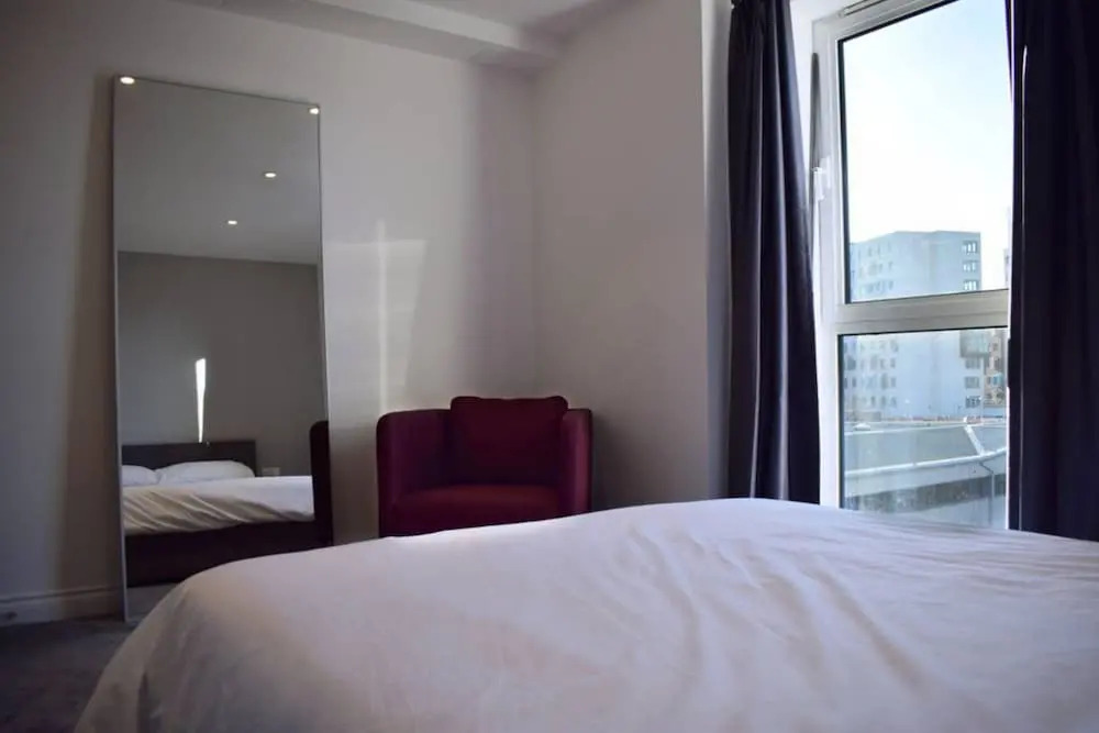 1 Bedroom Flat Next to Greenwich Station