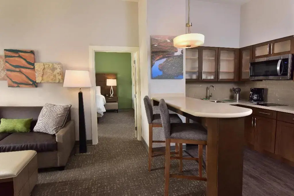 Staybridge Suites - Wisconsin Dells - Lake Delton by IHG