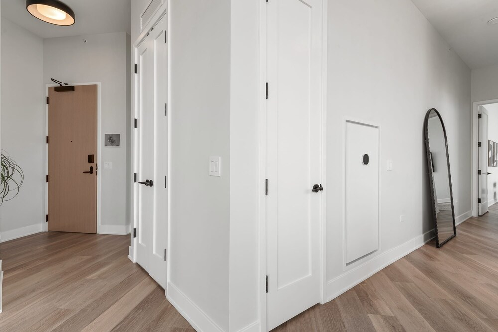 Group Escape 2 Luxury 3BR Penthouses